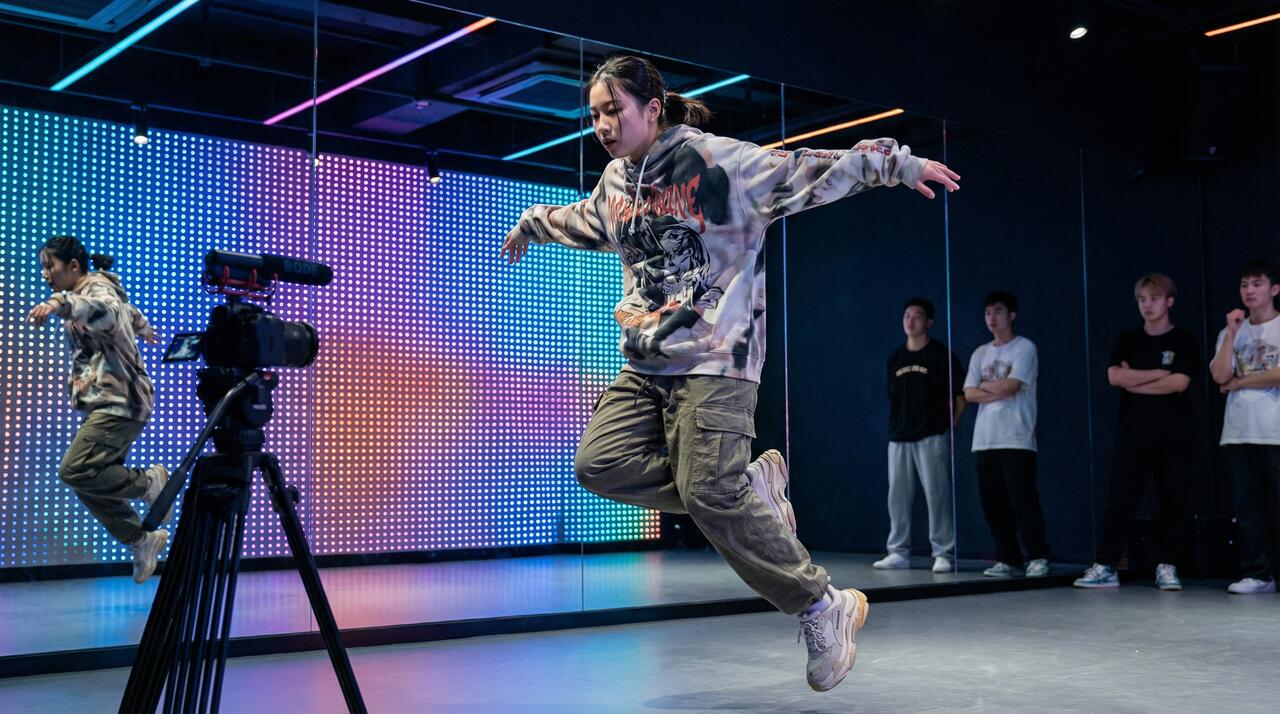 萝莉岛舞蹈视频